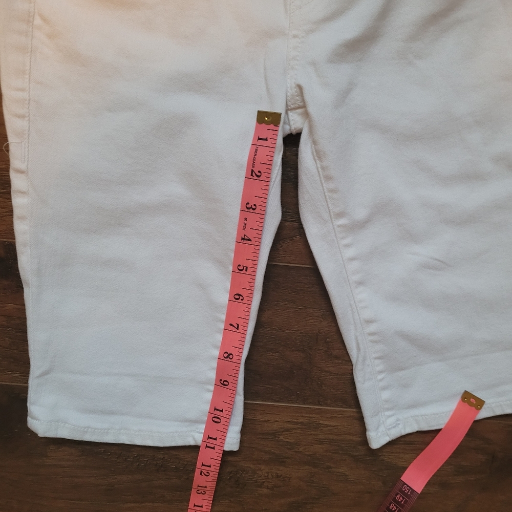 True Religion Riley Shorts - Picture 6 of 13